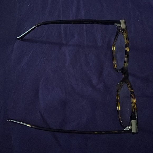 Tortoise shell frames - Picture 3 of 5